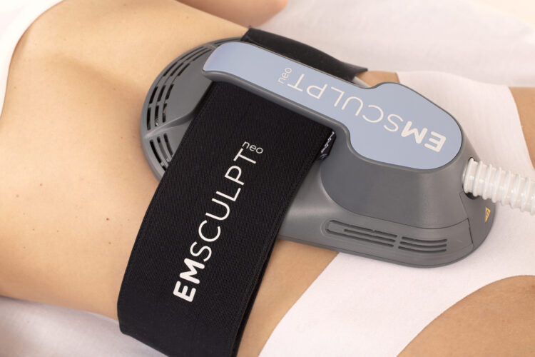 Emsculpt NEO treats the abdomen